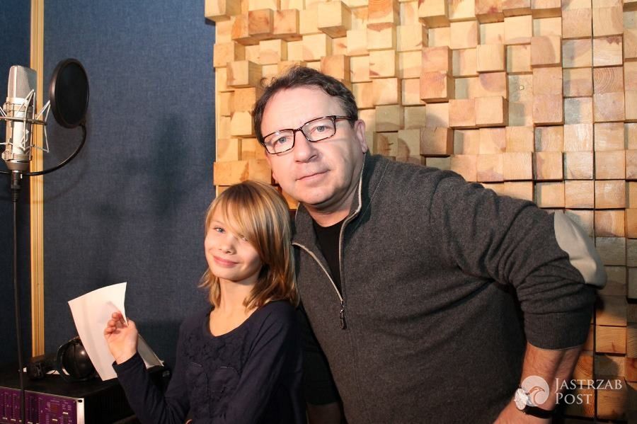 Zbigniew Zamachowski z podopieczną fundacji SOS Wioski Dziecięce