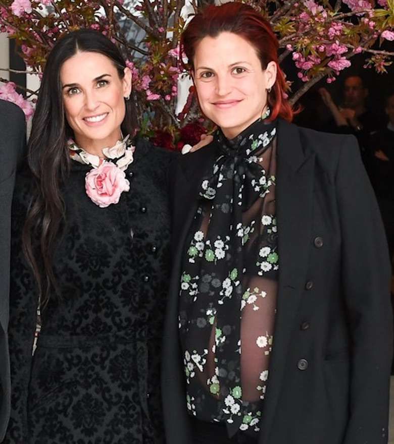 Demi Moore w lesbijskim związku z Mashą Mandzuką – projektantką z Serbii