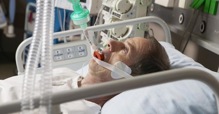 Koronawirus może atakować układ nerwowy. Opublikowano badania
