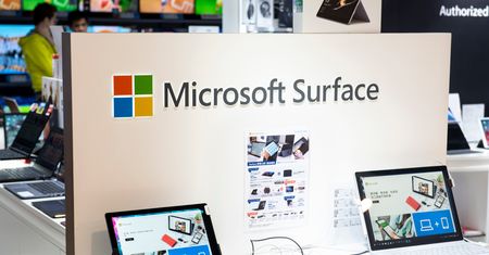 Microsoft Surface z dwoma ekranami w 2020 roku. Ma obsługiwać aplikacje na Androida