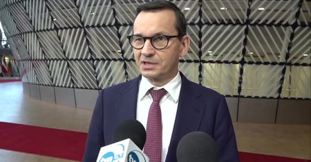 “Wreszcie użyjmy tej broni, która jest w naszym arsenale”. Premier o limicie cenowym na gaz i ETS