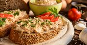 Pasta jajeczna z brokułami i kukurydzą