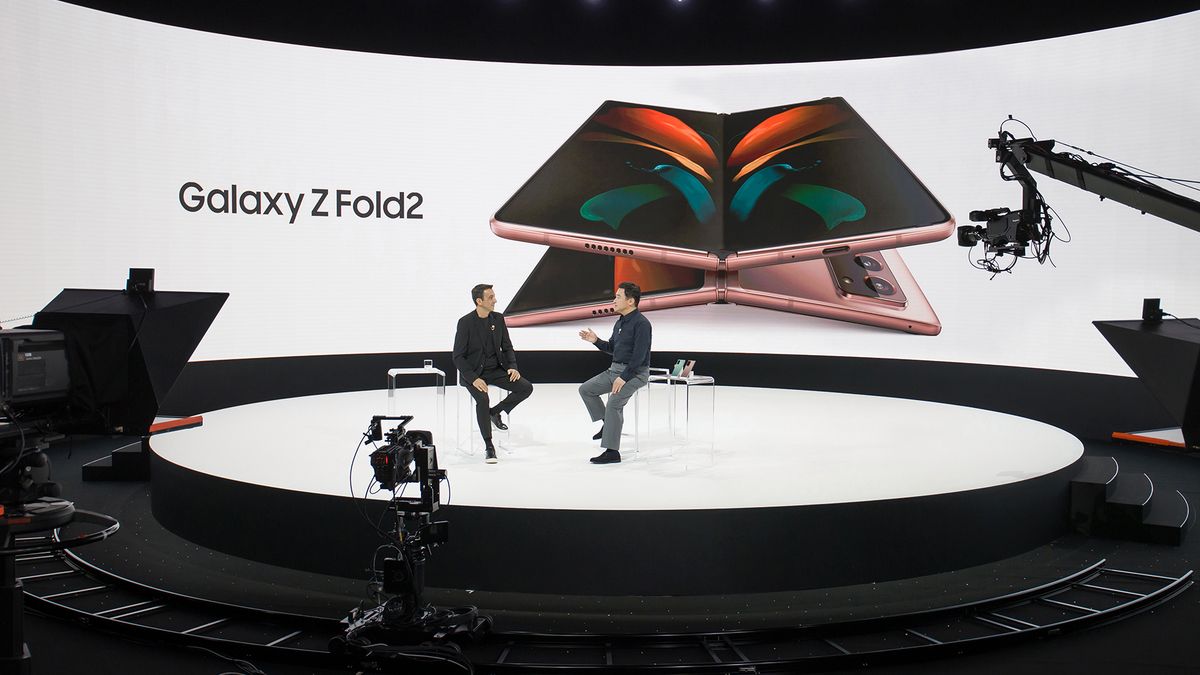 Dobra wiadomość: Samsung Galaxy Z Fold 2 jest tańszy od poprzednika. Zła: tylko trochę 1
