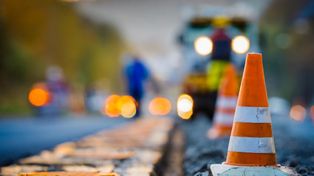 Trwa remont ulicy Muzealnej w Legnicy, główne prace będą prowadzone nocami, zdjęcia