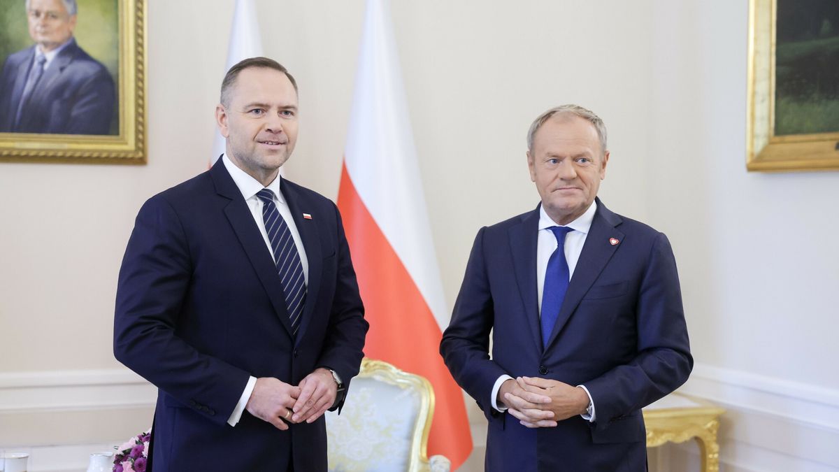 Spotkanie prezydenta Karola Nawrockiego z premierem Donaldem Tuskiem
14.08.2025 Warszawa Spotkanie prezydenta Karola Nawrockiego z premierem Donaldem Tuskiem nt sytuacji w Ukrainie fot Jacek Dominski/REPORTER
N/z: Karol Nawrocki, Donald Tusk
Jacek Dominski/REPORTER