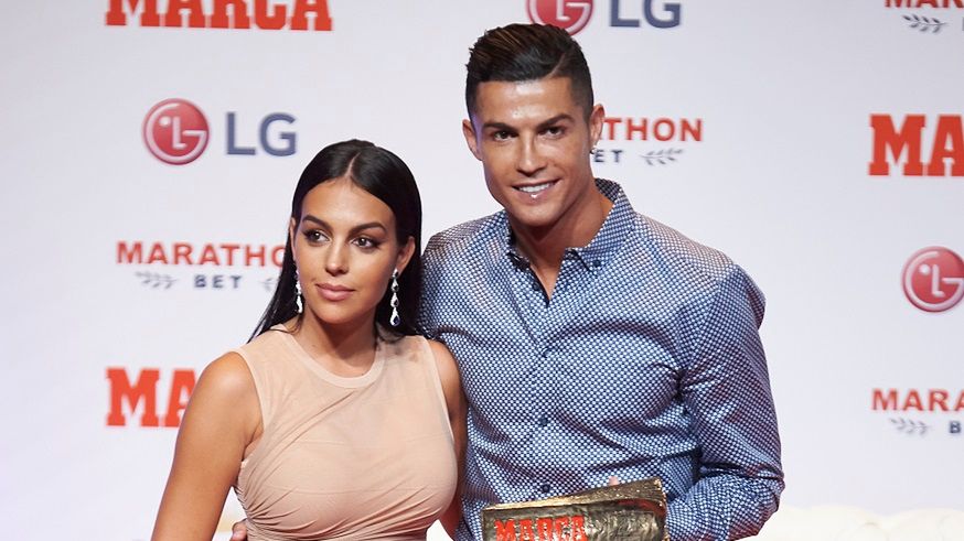 Zdjęcie okładkowe artykułu: Getty Images / Georgina Rodriguez i Cristiano Ronaldo