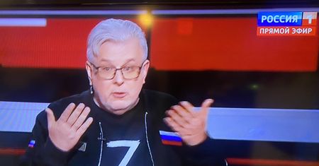 Tak pokazał się w rosyjskiej telewizji. Uwagę zwraca jeden szczegół