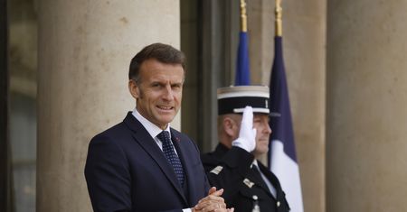 Śledczy chcieli wejść do siedziby Macrona. Nie zostali wpuszczeni