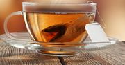 Najgorsze dodatki do herbaty. Nigdy takiej nie pij, bo sobie zaszkodzisz