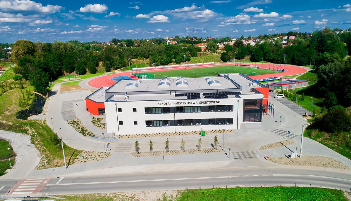Wieliczka rozbudowuje bazę edukacyjną. Nowe szkoły rosną jak grzyby po deszczu (wieliczkacity.pl)