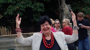 Profesor Joanna Senyszyn odwiedziła Legnicę. Otwarte spotkanie na Rynku, zobaczcie zdjęcia