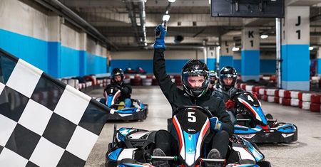 Konkurs z CARTMAX kryty tor kartingowy! Zgarnij jeden z pakietów startowych