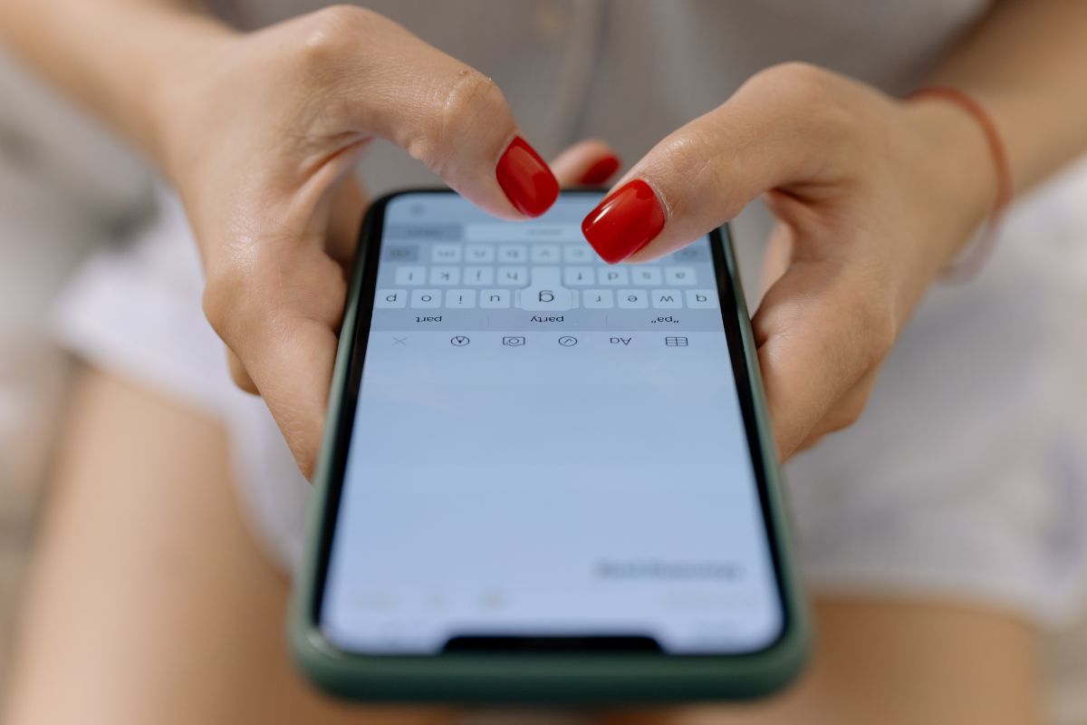 Jak uprościć pisanie wiadomości na telefonie?