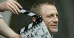 ''Skyfall'': James Bond w majtkach pod prysznicem