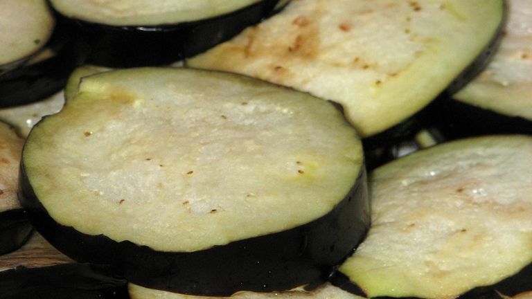 Gotowany bakłażan bez dodatku soli, odsączony