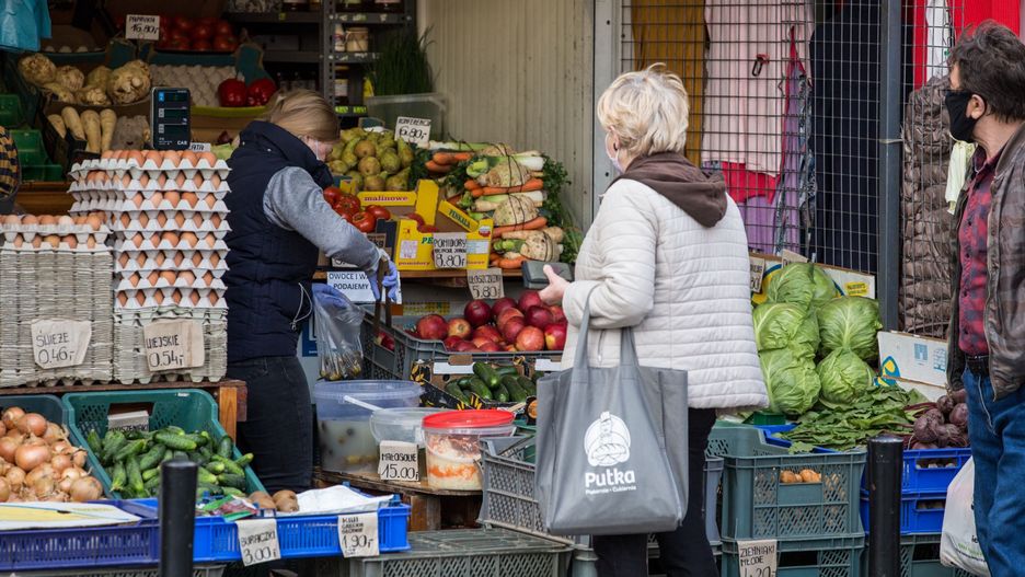 Inflacja w Polsce galopuje. Czeka nas czas wyrzeczeń 