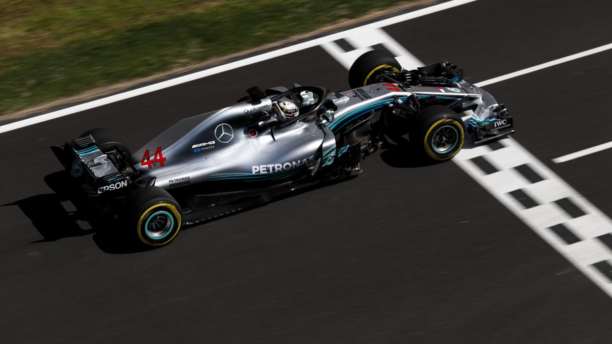 Lewis Hamilton na torze