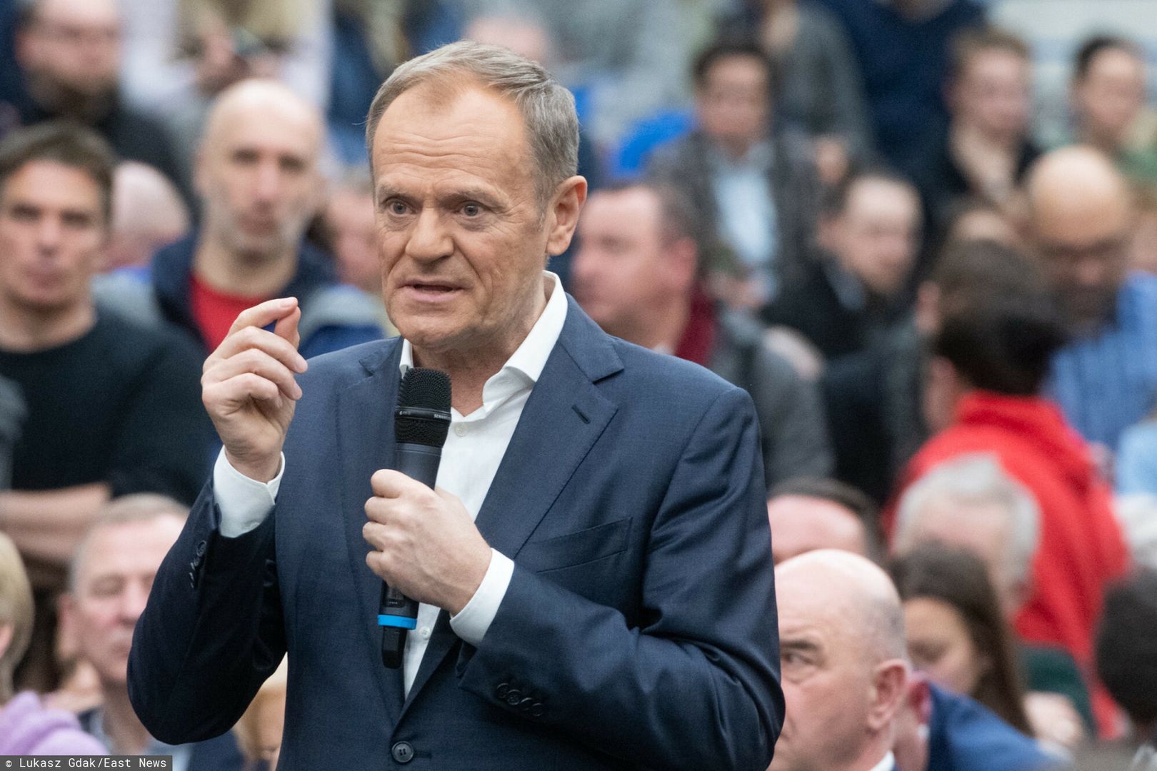 Donald Tusk w Wielkopolsce
Fot. Lukasz Gdak/East News, Rokietnica k. Poznania 10.03.2023. Wizyta parlamentarzystow Platformy Obywatelskiej w woj. wielkopolskim. Otwarte spotkanie lidera PO Donalda Tuska (n/z) z wyborcami w Rokietnicy pod Poznaniem.
Lukasz Gdak