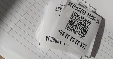 Oleśnica. Akcja Legalna Aborcja - Bez Kompromisów. Na mrozie zebrano pierwsze podpisy