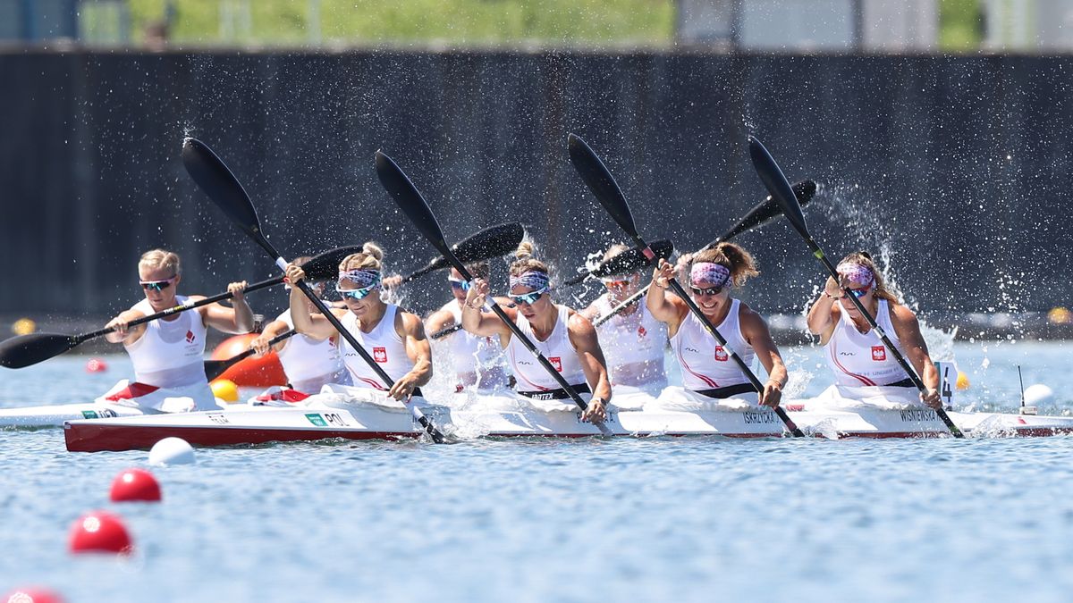 Polska czwórka w składzie Karolina Naja, Anna Puławska, Justyna Iskrzycka i Helena Wiśniewska