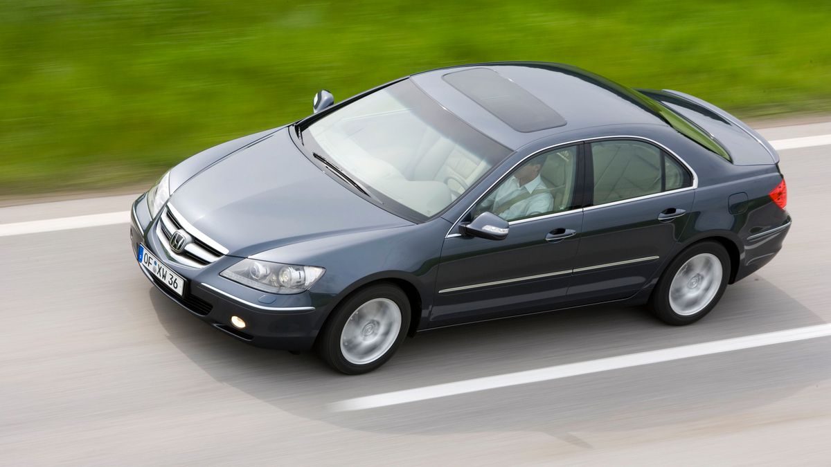 Honda Legend wygląda tak, jak mógłby wyglądać Accord, ale technikę ma wyjątkową