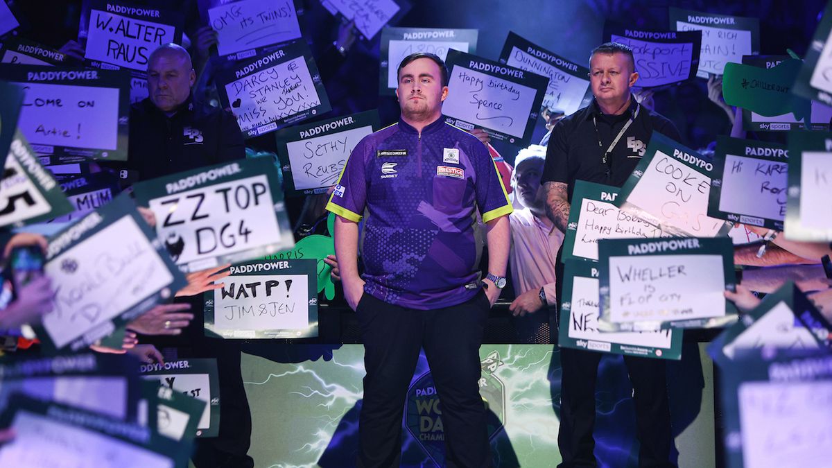 Materiały prasowe / Simon O’Connor/PDC / Na zdjęciu: Luke Littler