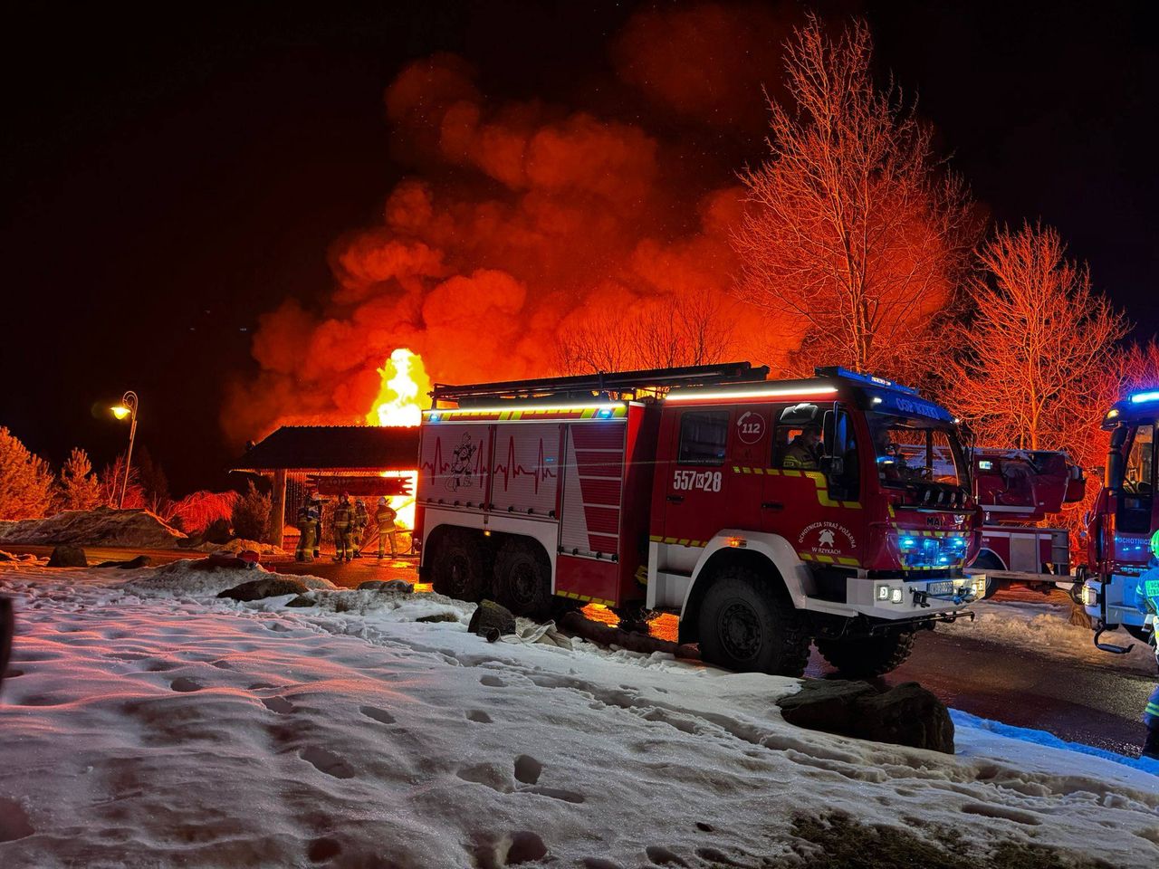 Pożar na weselu. Płonie karczma pod Wadowicami