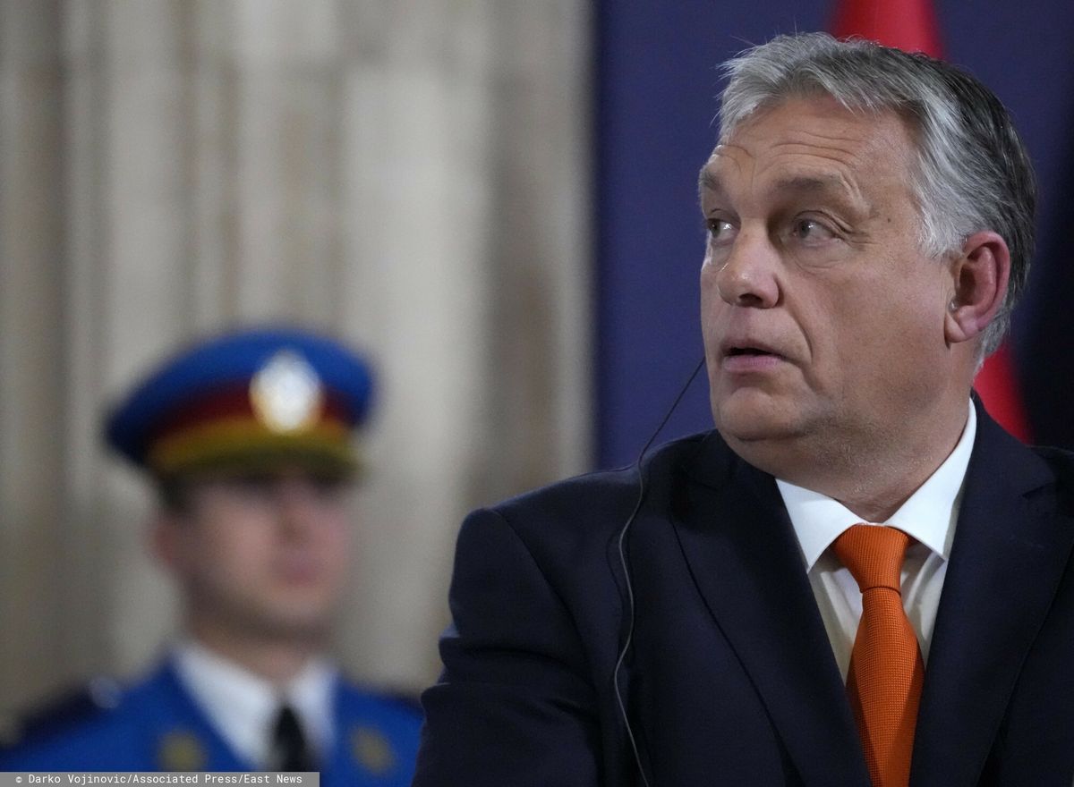 Węgierski premier Viktor Orban trzyma Unię Europejską w szachu
