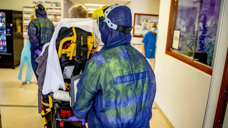 Specjalny oddzia? dla chorych na Covid-19 w HolandiiThe special corona emergency room at Van Weel-Bethesda Hospital, in Dirksland, Netherlands, on May 03, 2021, during the third wave. New corona patients arrive at the hospital every day. The corona crisis has made hospitals very busy. People are afraid of code black and that means that not everyone can be helped in the IC. Photo by Robin Utrecht/ABACAPRESS.COMUtrecht Robin/ABACA