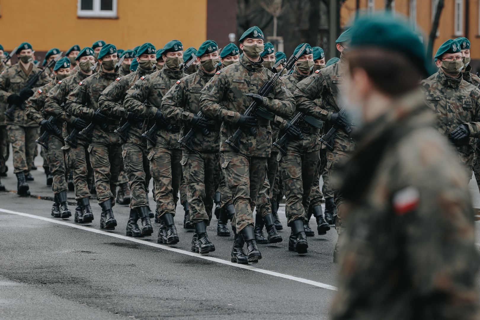 W Polsce wróci pobór? "Czas masowych armii minął"