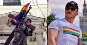 Qczaj zabiera głos w sprawie tęczowych flag na pomnikach: "TO NIE SĄ MOJE METODY DZIAŁANIA"