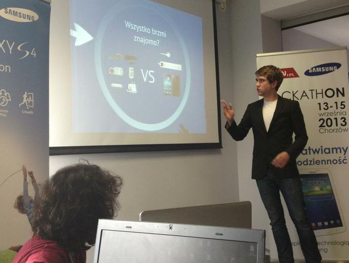 Aplikacja do zarządzania zużyciem energii w domu zwycięża w chorzowskim Hackathonie