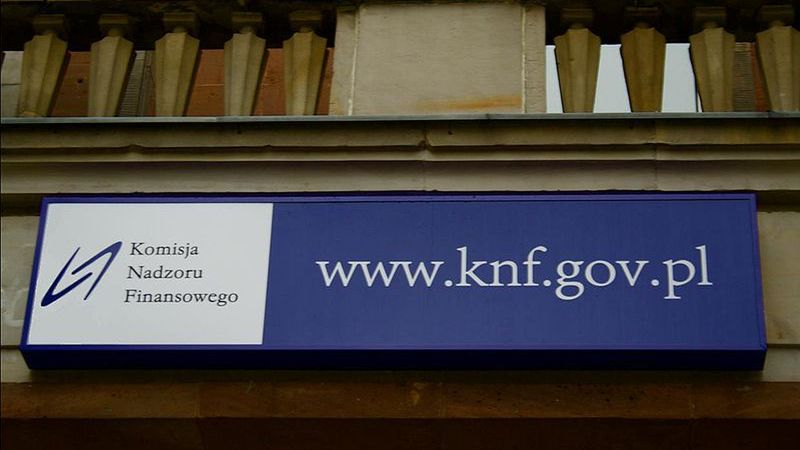 Nowe firmy na liście ostrzeżeń KNF