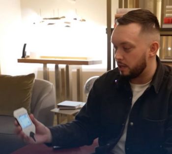 Książulo używa tego urządzenia w recenzjach jedzenia. Eksperci: "Brak danych potwierdzających wiarygodność"