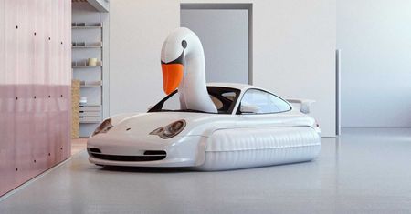 911 stało się... łabędziem. Tak Porsche świętuje swoje 20-lecie w Chinach