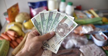 Zarobki w Polsce. Po raz pierwszy średnia płaca przekroczyła tę granicę