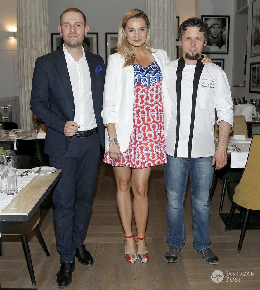 Dyrektor restauracji Signature Marcin Mazur i szef kuchni Wojciech Kilian z Małgorzatą Sochą (fot. AKPA)