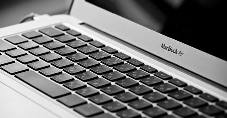 Nowy MacBook Air rozłożony na części. Niektóre rozwiązania mogą zaskoczyć