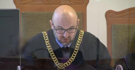 Postrzelił 11-letnią uczennicę i woźną, zdetonował w szkole ładunki wybuchowe. Były uczeń usłyszał wyrok 25 lat więzienia