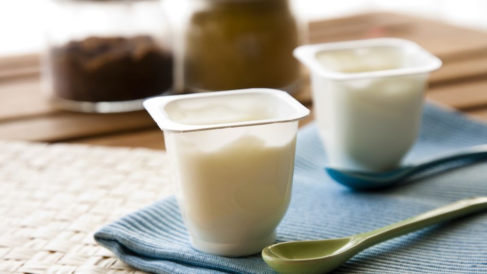 Jogurt waniliowy o niskiej zawartości tłuszczu z witaminą D (11 g białka w 225 g)