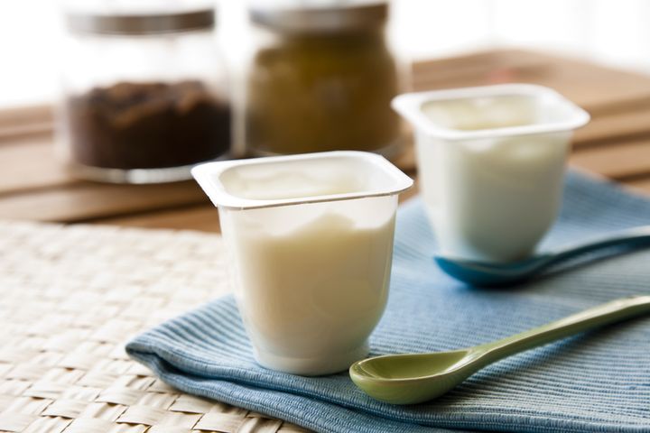 Jogurt waniliowy o niskiej zawartości tłuszczu z witaminą D (11 g białka w 225 g)