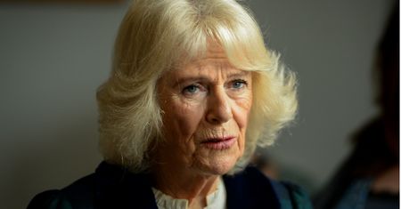 Camilla wspomina swoją matkę. Na jaką chorobę cierpiała Rosalind Shand?
