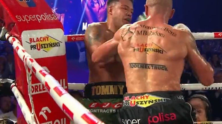 Twitter / Michał Cieślak pokonał Tommy'ego McCarthy'ego w Zakopanem