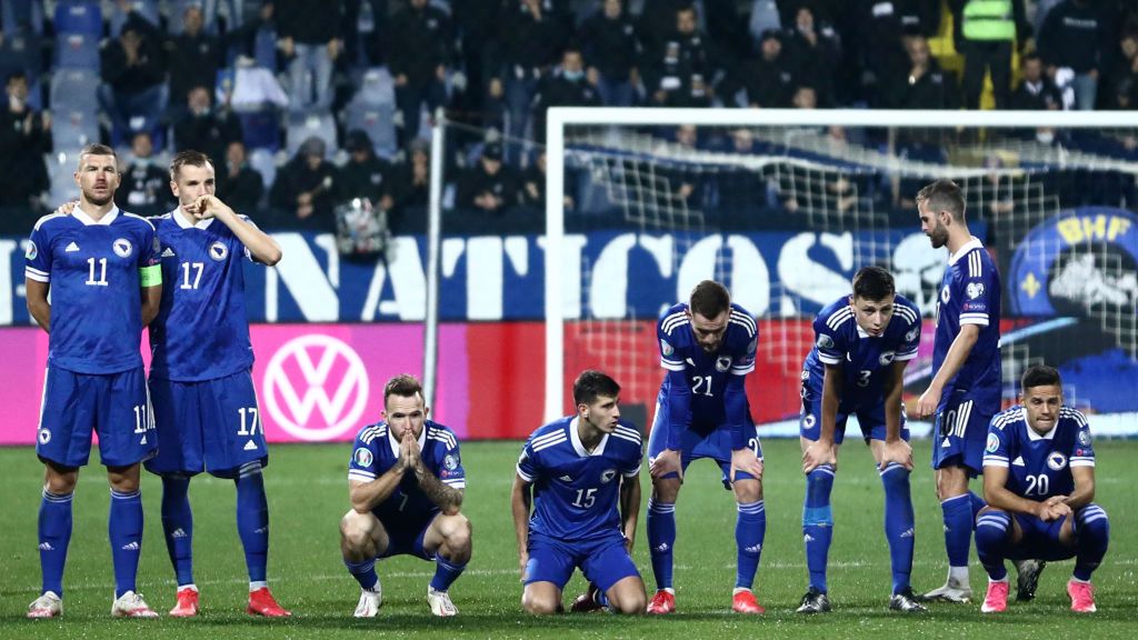 Zdjęcie okładkowe artykułu: Getty Images / Armin Durgut / Na zdjęciu: piłkarze reprezentacji Bośni i Hercegowiny
