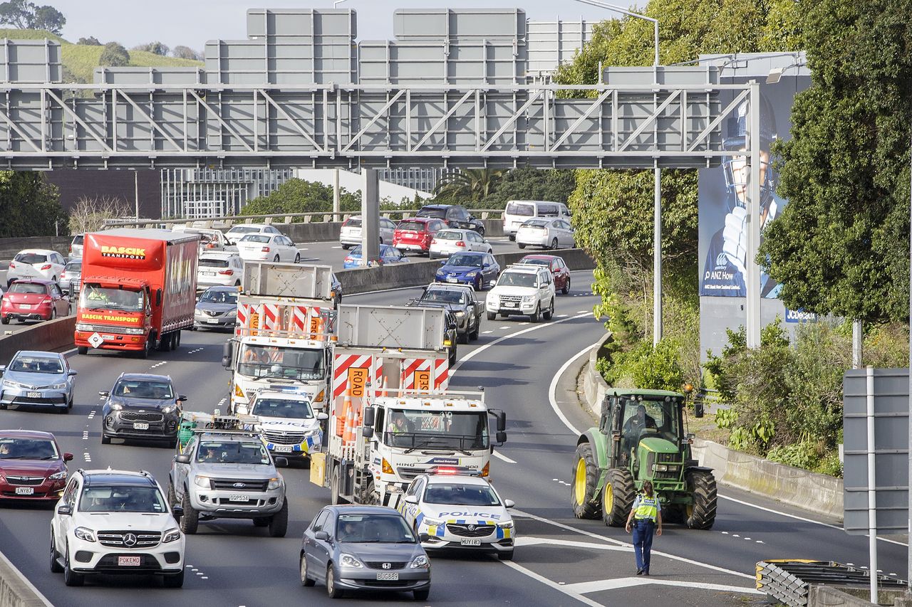 Europa kupuje elektryczne samochody. Polska wciąż stoi dieslem