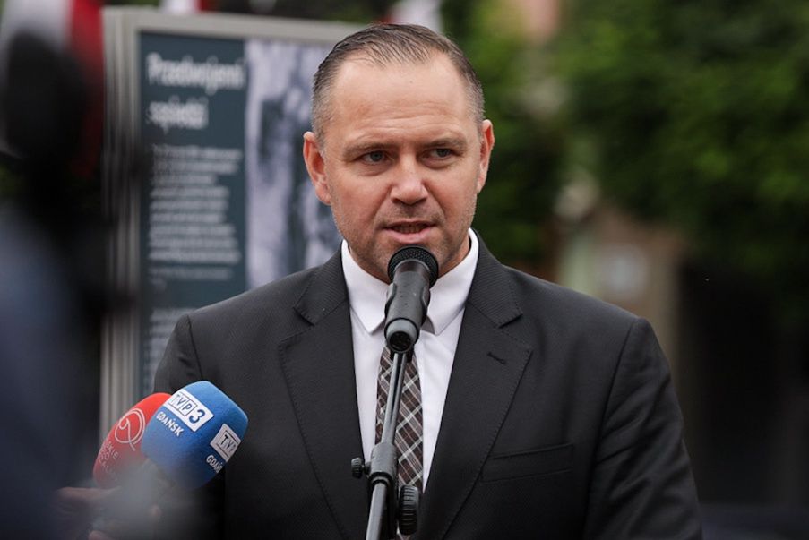 Fala komentarzy po wygranej Nawrockiego. Największe banki przemówiły