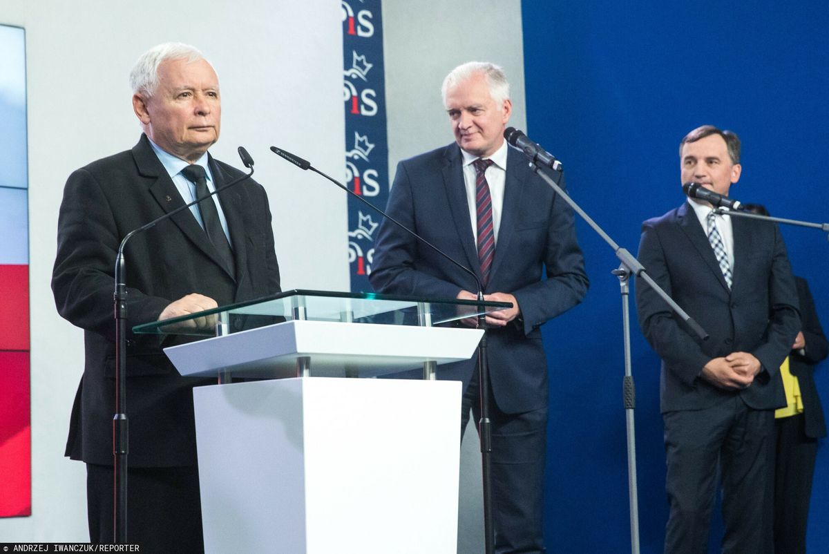 Na zdjęciu od lewej: Jarosław Kaczyński, Jarosław Gowin oraz Zbigniew Ziobro