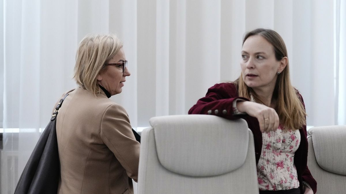 Posiedzenie rzdu (03.02)
03.02.2026 Warszawa Posiedzenie Rady Ministrow fot. Marysia Zawada/REPORTER
N/z: Paulina Hennig-Kloska, Katarzyna Pelczynska-Nalecz
Marysia Zawada/REPORTER