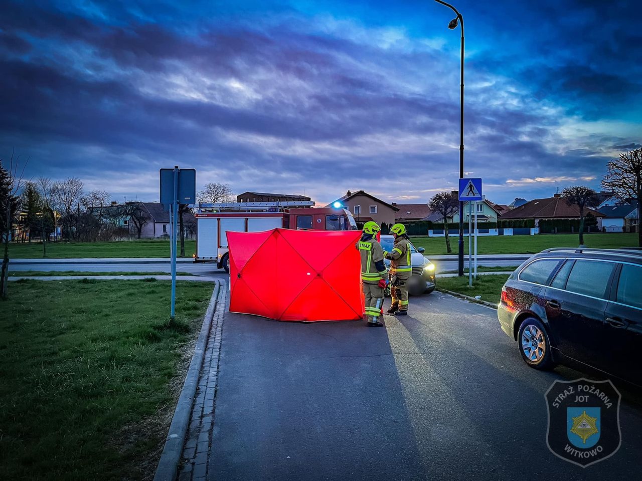 Ciało przed blokiem. Nie żyje wojskowy