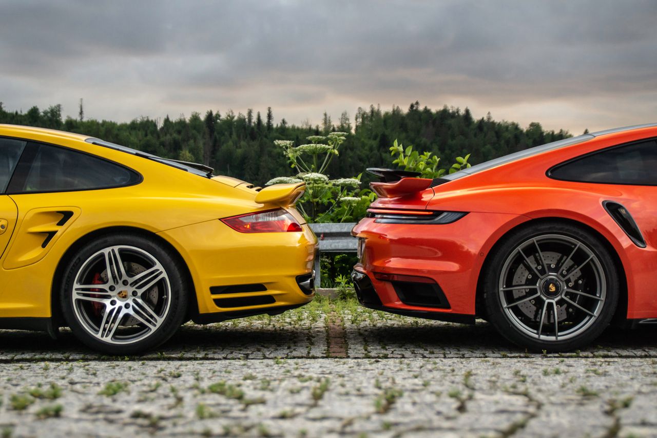 Porsche 911 992 Turbo S vs. 911 997 Turbo